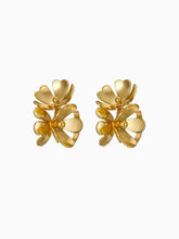 Flower Stud Earrings in Gold