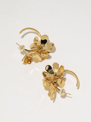 Flower Stud Earrings in Gold