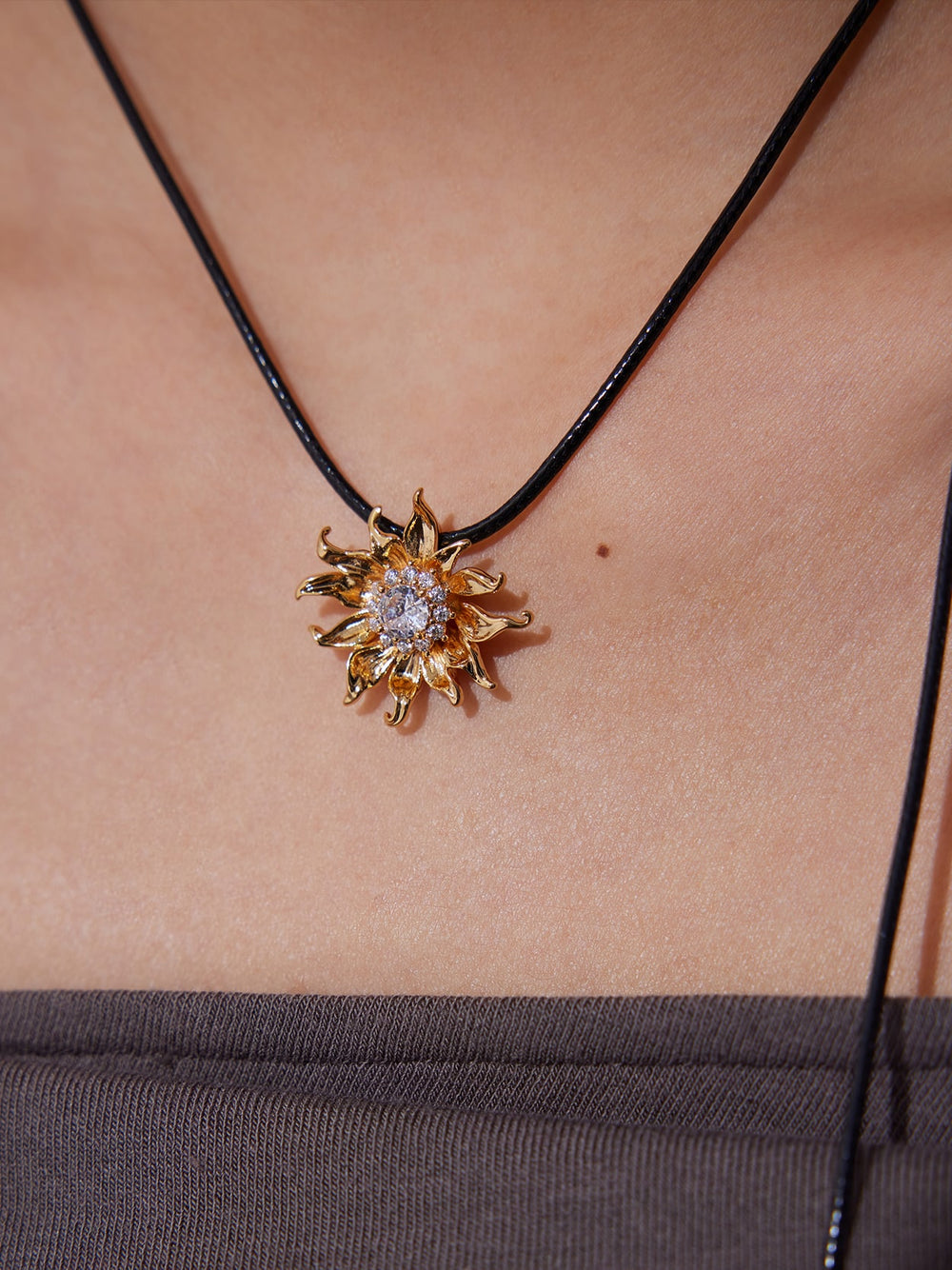 Flower Pendant Necklace