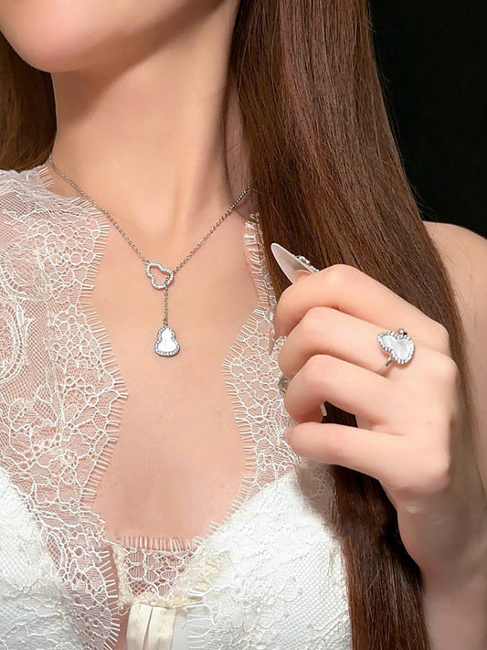 Hulu Mother-of-Pearl Necklace & Open Ring Set